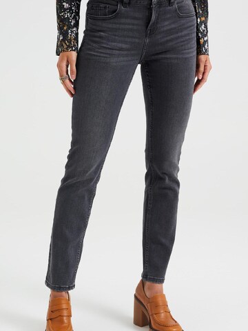 WE Fashion Skinny Jeans i grå: framsida