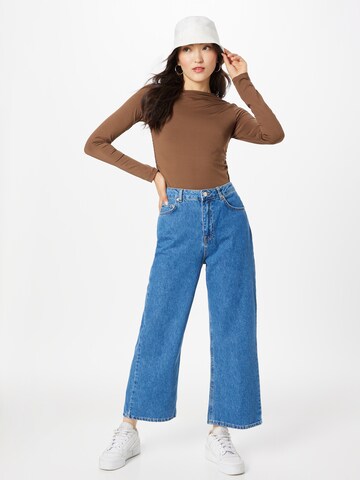 NA-KD Wide Leg Jeans i blå