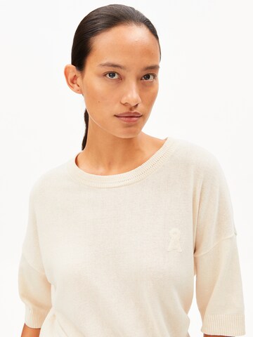 ARMEDANGELS Trui 'Rabeaa Crochet Lino' in Beige