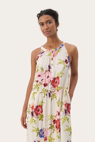 Robe 'Theona' Part Two en beige