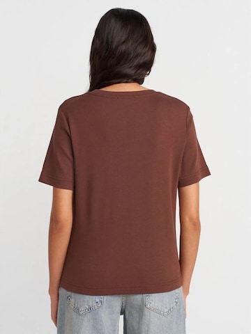 Dilvin T-Shirts in Braun