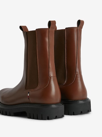 TOMMY HILFIGER Chelsea boots in Bruin