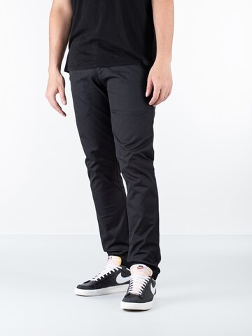 Carhartt WIP Regular Chino Pants in Black