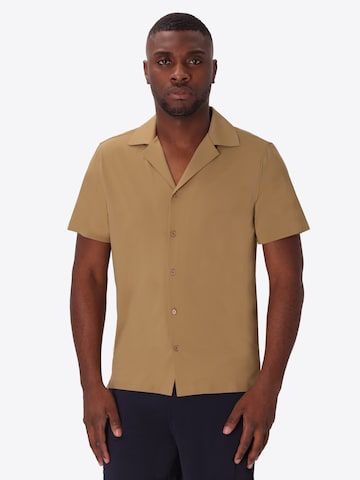 Regular fit Camicia 'High-Perform 12 Active' di Distretto12 in marrone: frontale