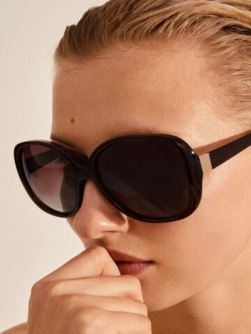 Pilgrim Sunglasses 'Parker' in Brown