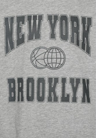 Maglietta 'New York & Brookly' di Urban Classics in nero