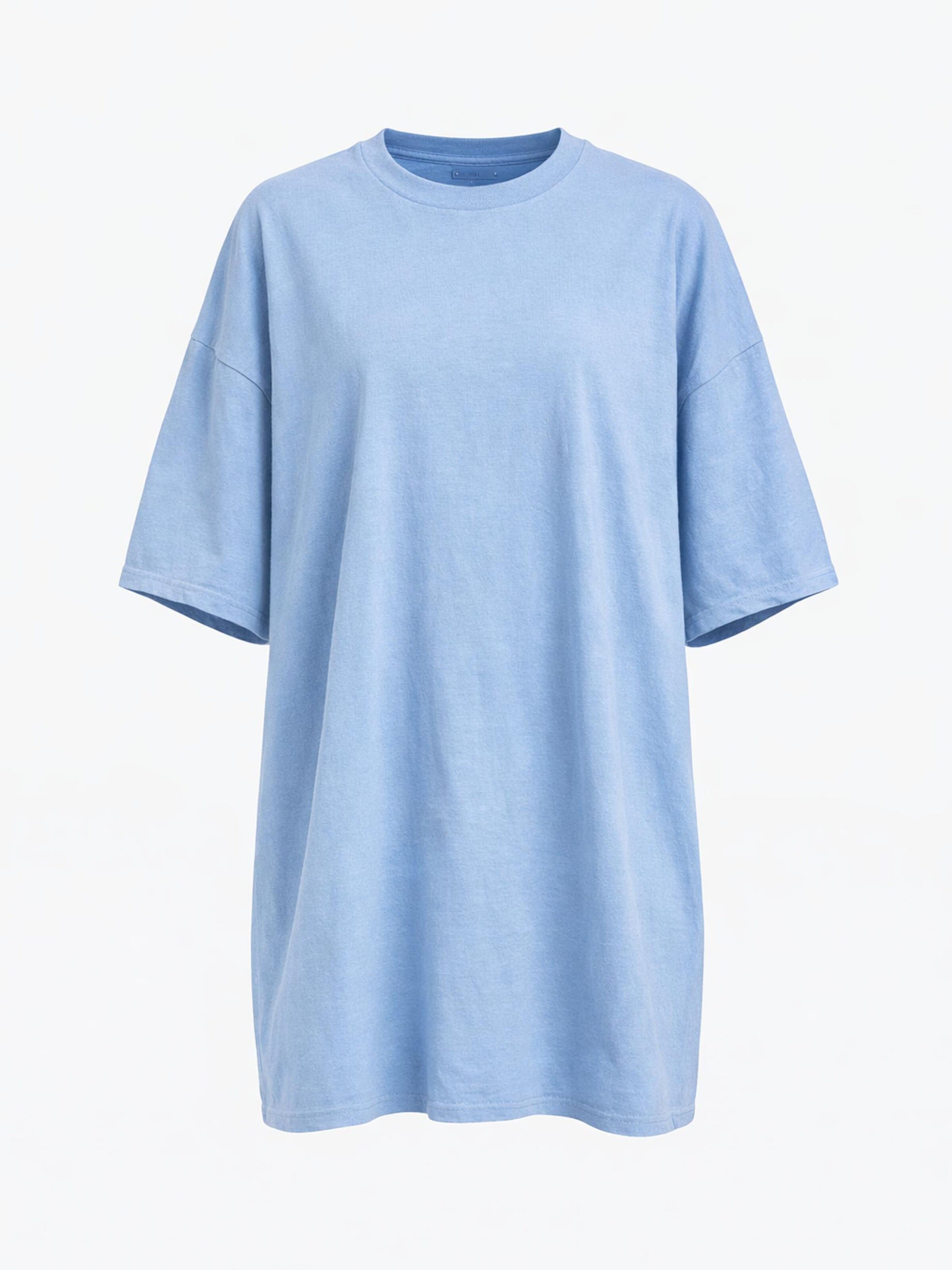 Worldclassca Oversized Shirt in Blue: front