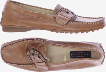 5TH AVENUE Flats & Loafers in 37 in Brown: front