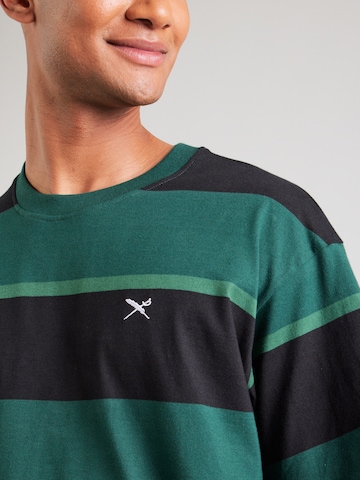 Tricou 'Boldness' de la Iriedaily pe verde