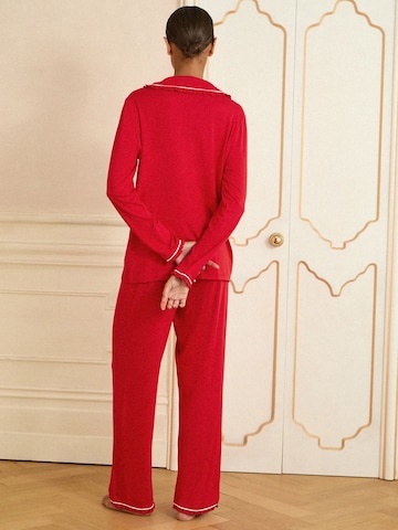 Pigiama di love & roses in rosso