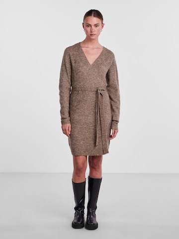 PIECES Knit dress 'Ellen' in Brown