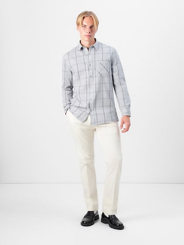 Fit confort Chemise GUESS en bleu