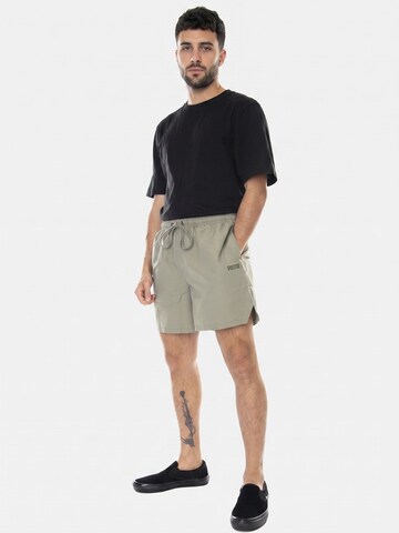 Baggy Pantaloni 'Mens Mirage Mox EB Shorts' di PUMA in verde