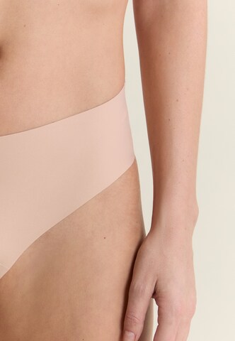 ETAM String 'PURE PERFECT' in Beige