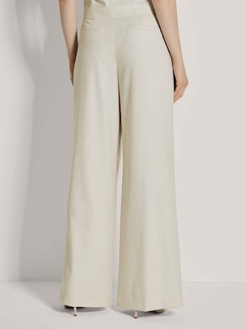 Loosefit Pantalon à pince MADELEINE en blanc