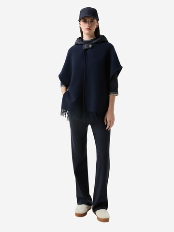 BOGNER Cape 'Nilla' in Blau