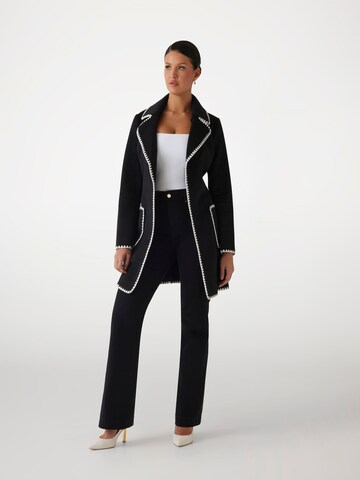 GUESS - Acampanado Vaquero 'New Faye' en negro