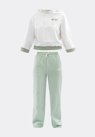 Tom Barron Sweat suit in Green: front