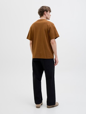 JACK & JONES - Camiseta 'JJEURBAN EDGE' en marrón