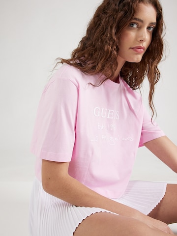 GUESS Функциональная футболка 'DAKOTA' в Ярко-розовый