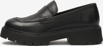 Kazar Studio Classic Flats in Black: front