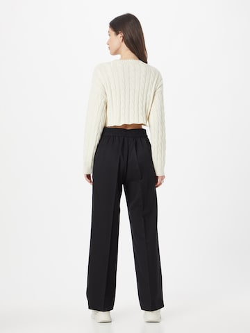 Monki Regular Pleated Pants in Black