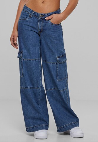 Urban Classics Loose fit Cargo Jeans in Blue: front