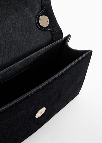 MANGO Pisemska torbica | črna barva