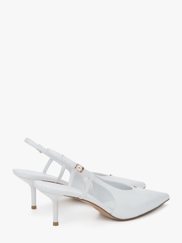 Estro Slingback pumps '026-3' i vit