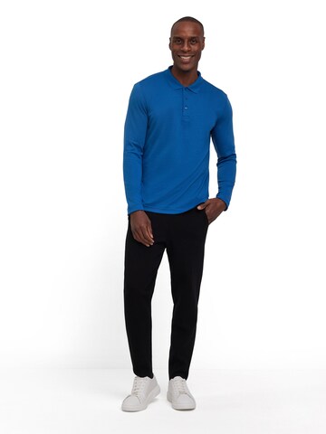 FALKE Shirt 'Essential Cotton' in Blue