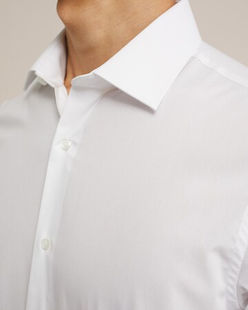 Regular fit Camicia business di WE Fashion in bianco