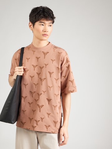 T-Shirt 'Fasan' Carlo Colucci en marron : devant