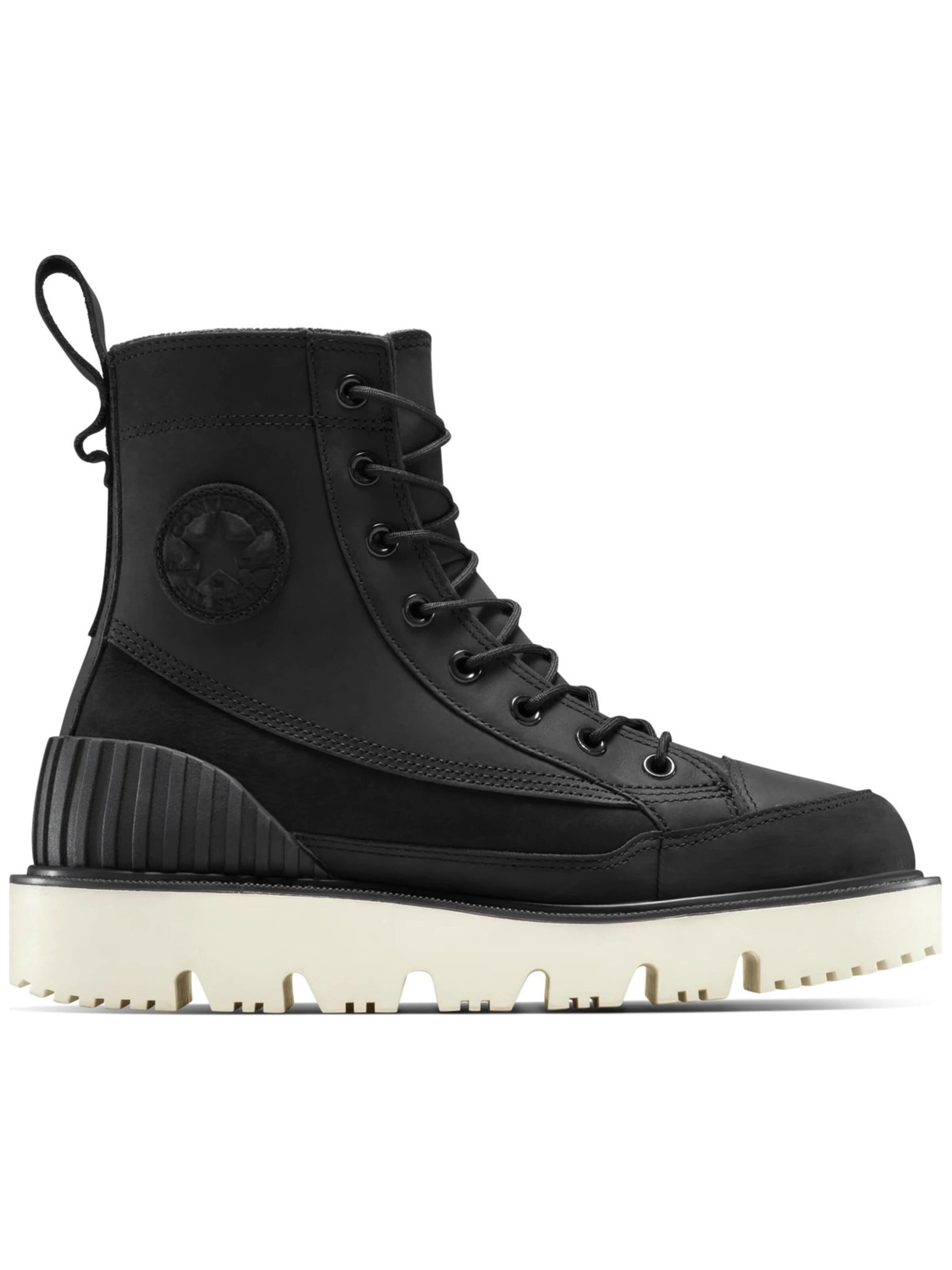 Baskets hautes CONVERSE en noir : devant