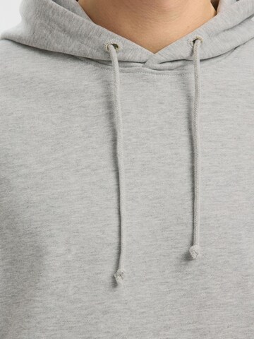 Sweat-shirt SELECTED HOMME en gris