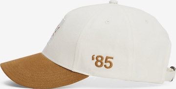 TOMMY HILFIGER Cap in Beige: front