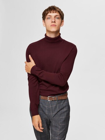 SELECTED HOMME Regular fit Sweater 'Berg' in Red: front