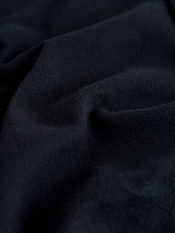 Next Преходно яке в черно