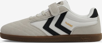 Baskets Hummel en beige : devant