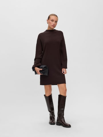 VERO MODA Úpletové šaty 'VMNancy' – hnědá
