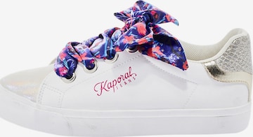Kaporal - Calzado deportivo con cordones en blanco: frente