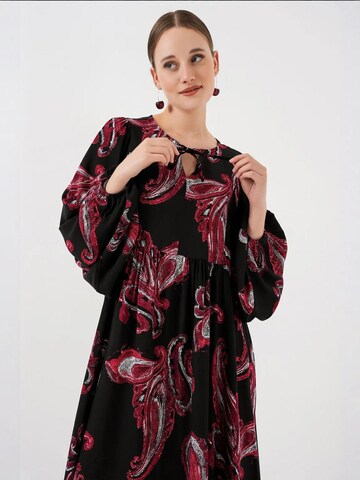 Bigdart Dress in Red