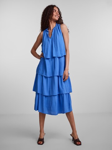 YAS Dress 'CHIMMY' in Blue: front