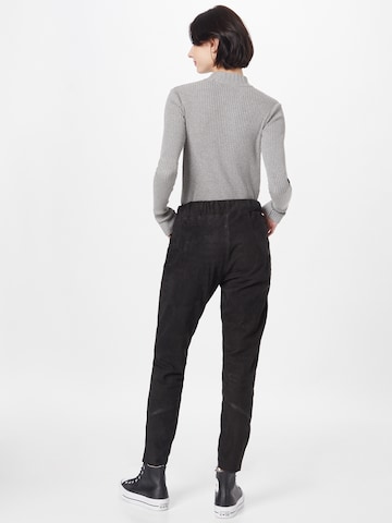 Maze Slim fit Trousers in Black