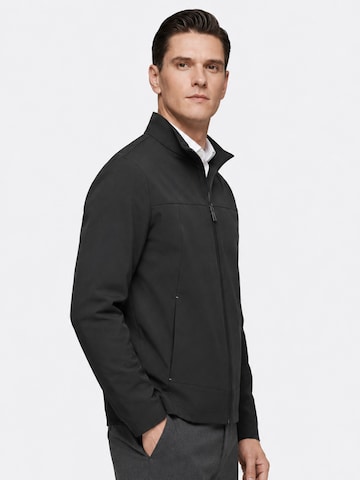 ALLTHEMEN Between-Season Jacket 'Windspur' in Black