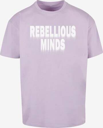 Merchcode Shirt 'Rebellious Minds' in Lila: voorkant