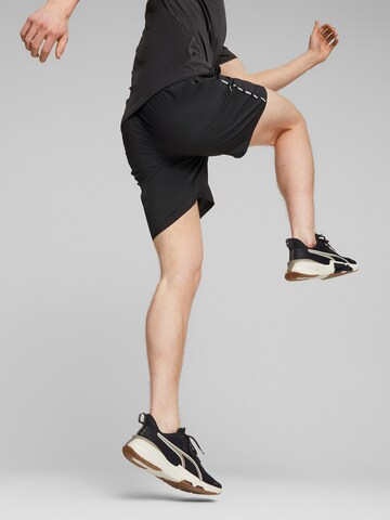 PUMA Regular Sportshorts in Schwarz