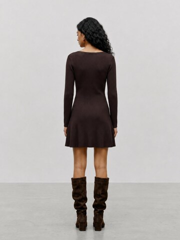 VERO MODA Strikkjole i brun