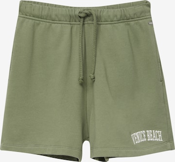 regular Pantaloni di Pull&Bear in verde: frontale