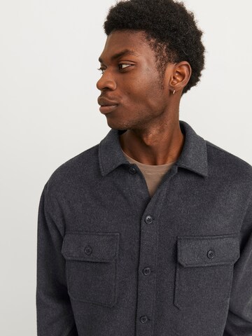 Comfort Fit Cămașă 'JJEBradley Ollie' de la JACK & JONES pe negru