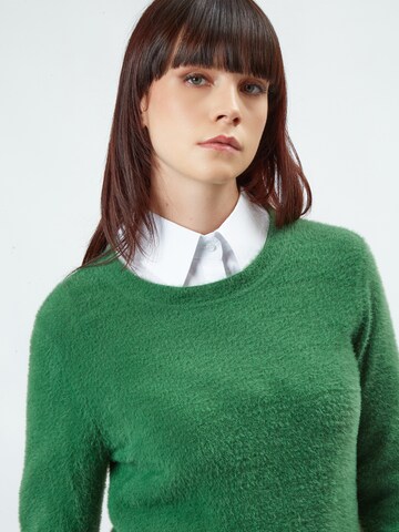 Pullover di Influencer in verde